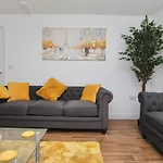 Citywharf Lodge - Fully Furnished Home With Free Parking, Wifi, Netflix