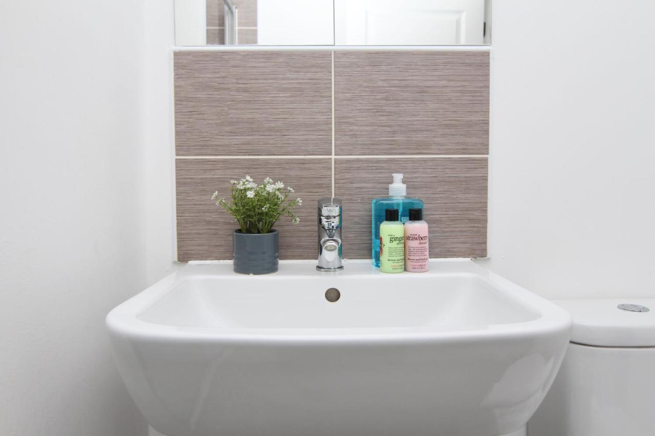 Holiday home Citywharf Lodge - Fully Furnished Home With Free Parking, Wifi, Netflix Coventry